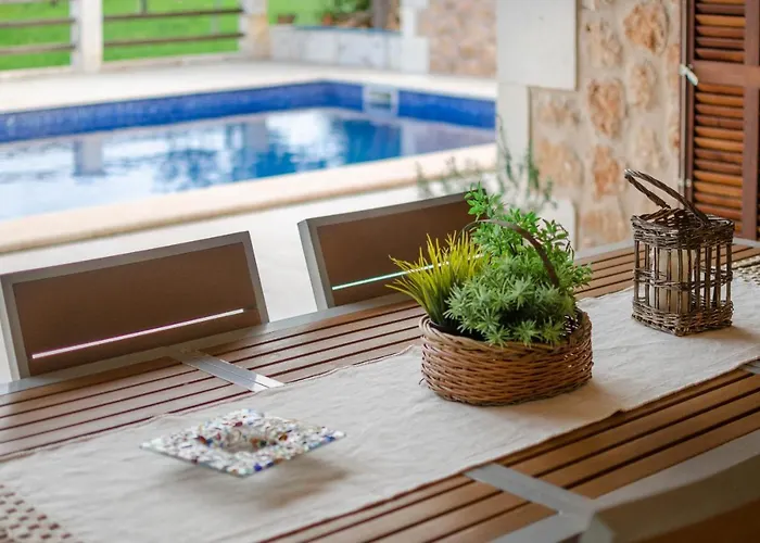 Willa Yourhouse Cuixa